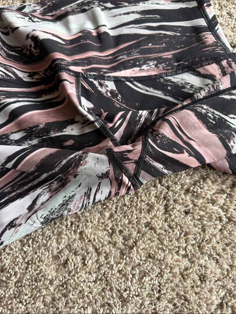 Lululemon wide waist cropped align leggings size 6